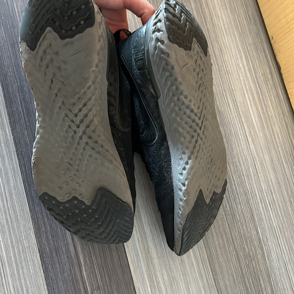 Nike react running shoes - Picture 3 of 3